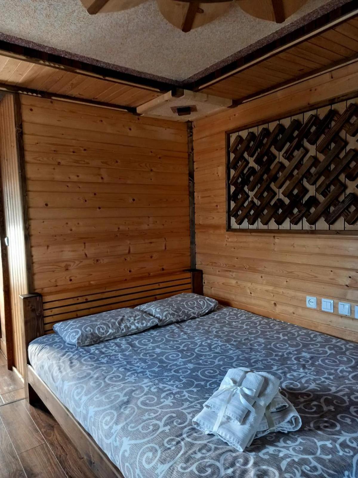 Отель Voyage Татаров Экстерьер фото